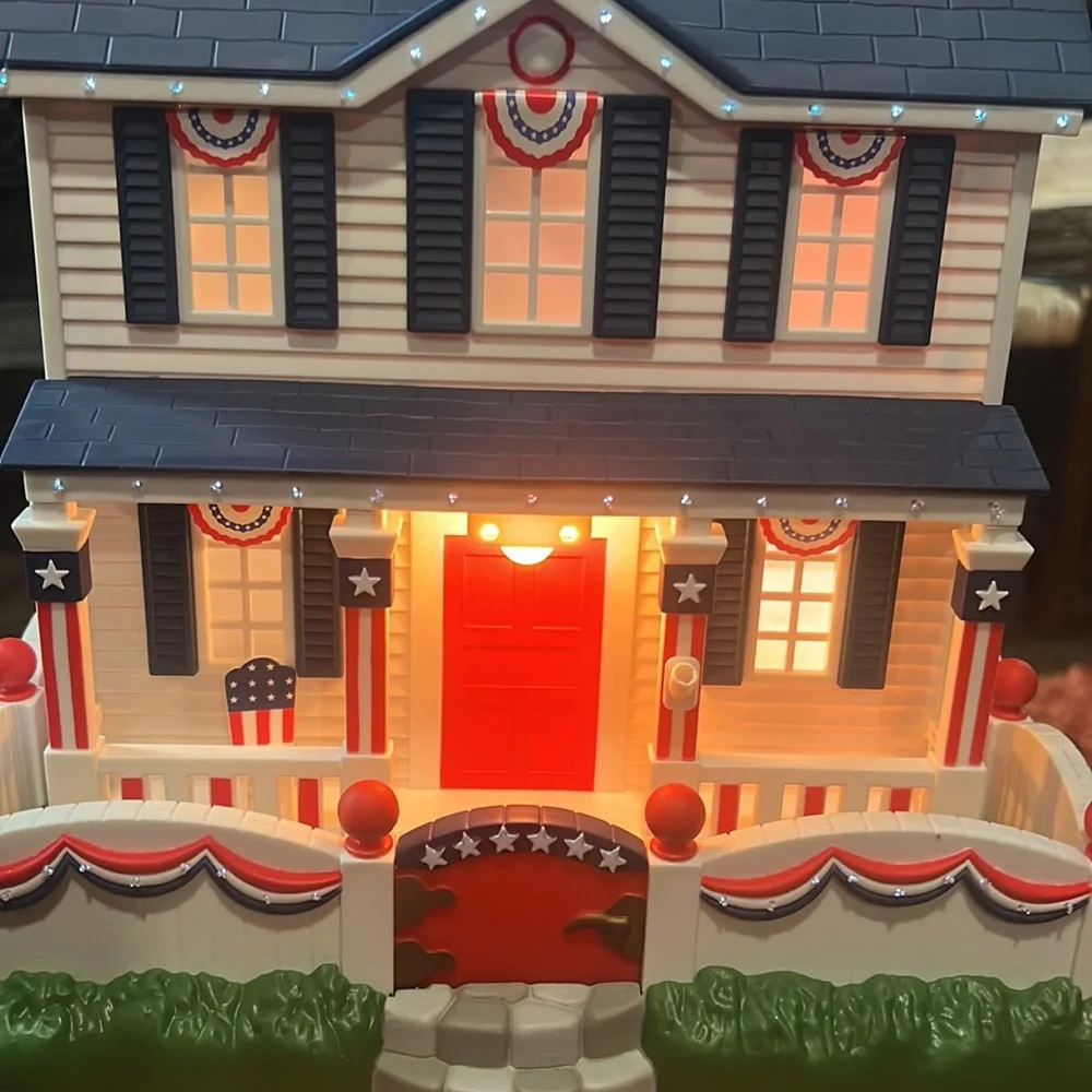Avon 4th of July Independence Day lighted patriotic house